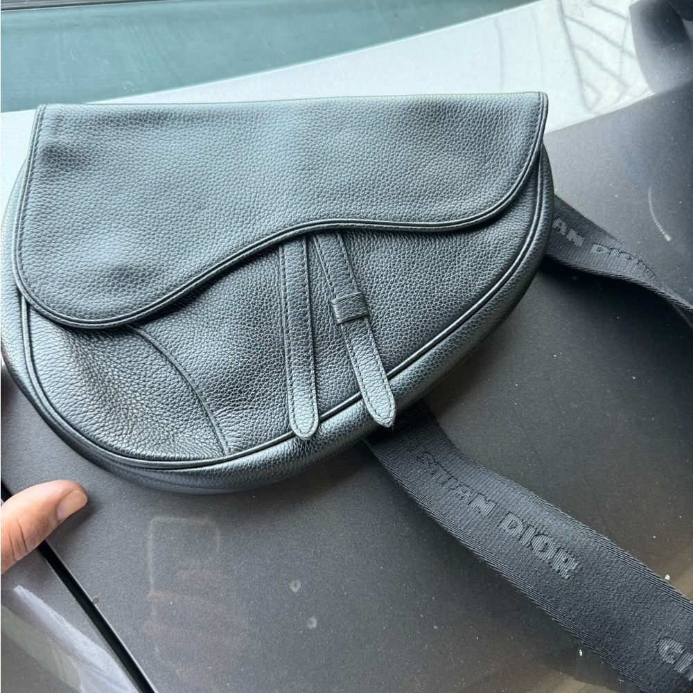 Dior Black Shoulder Bag with Sleek Design